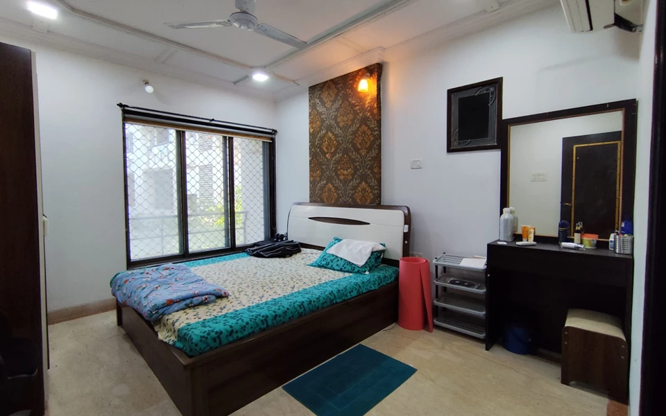 12 - Suraj Ashiana, Khar West