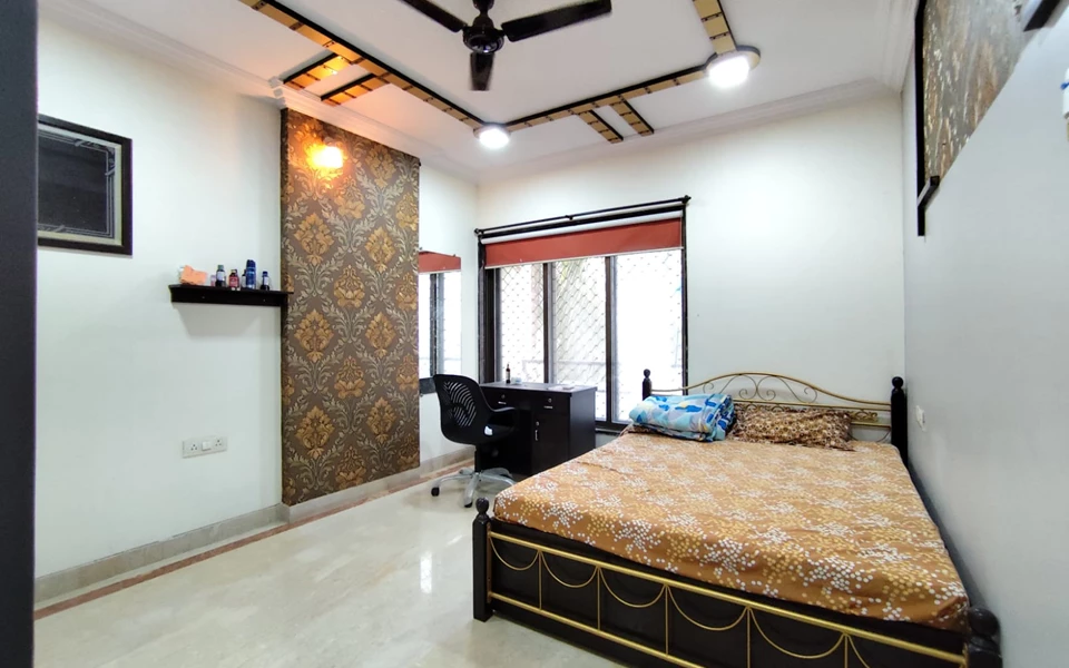 15 - Suraj Ashiana, Khar West