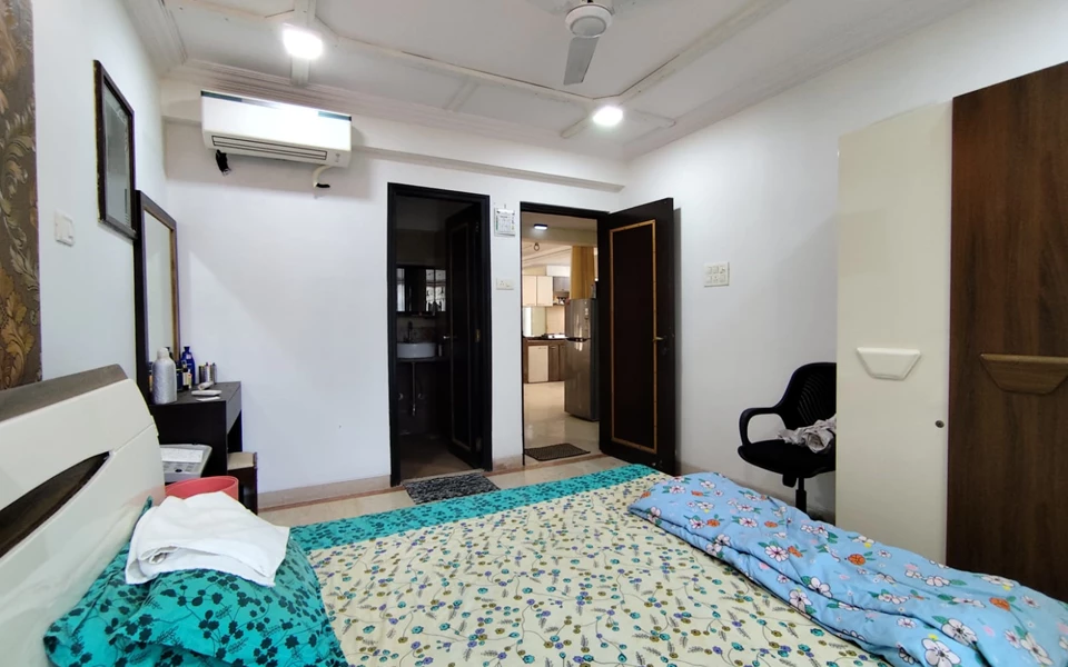 2 - Suraj Ashiana, Khar West