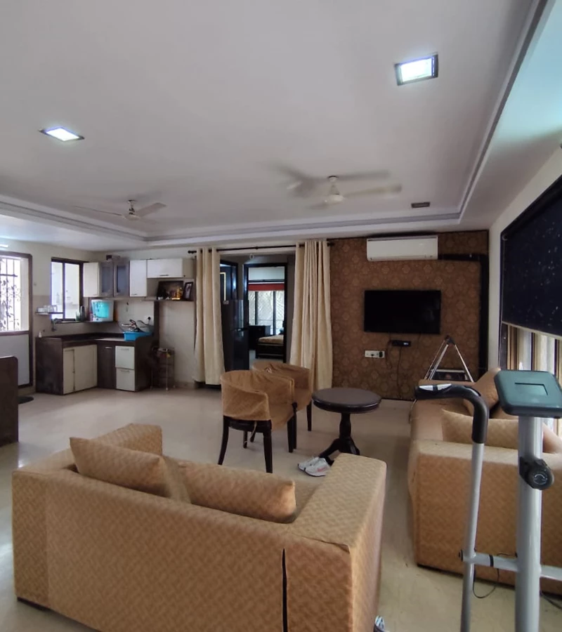 21 - Suraj Ashiana, Khar West