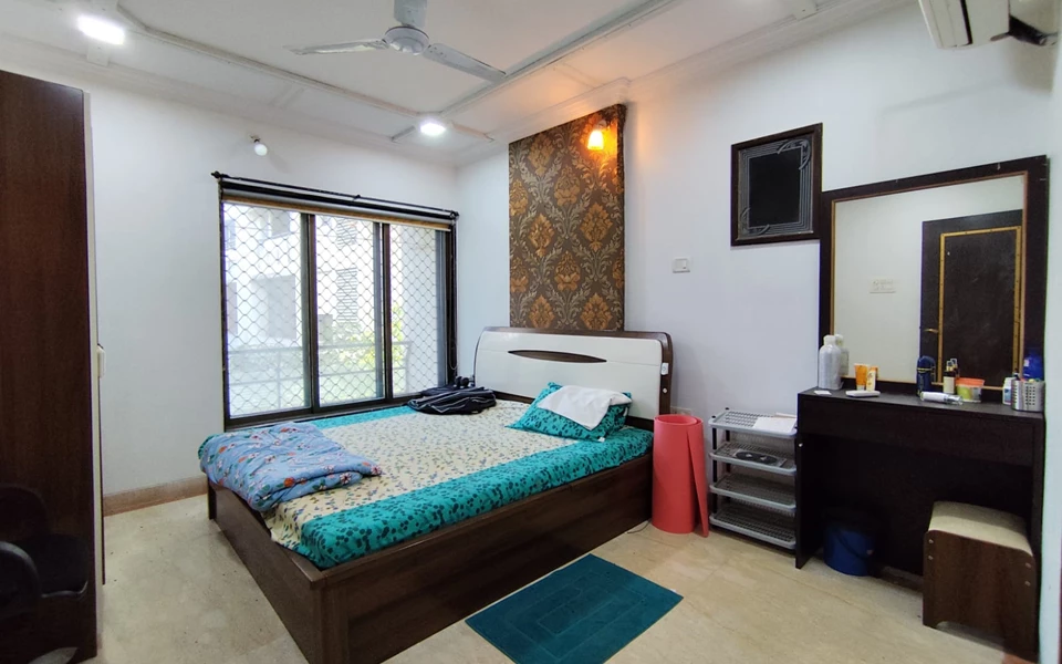 25 - Suraj Ashiana, Khar West