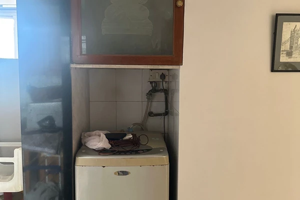 Flat on rent in Queens Park, Juhu