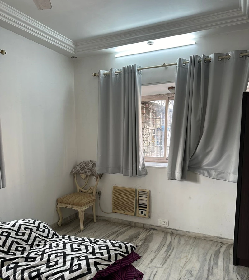 9 - Queens Park, Juhu