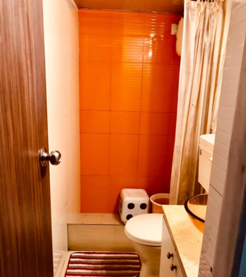 10 - Tej Apartments, Kemps Corner