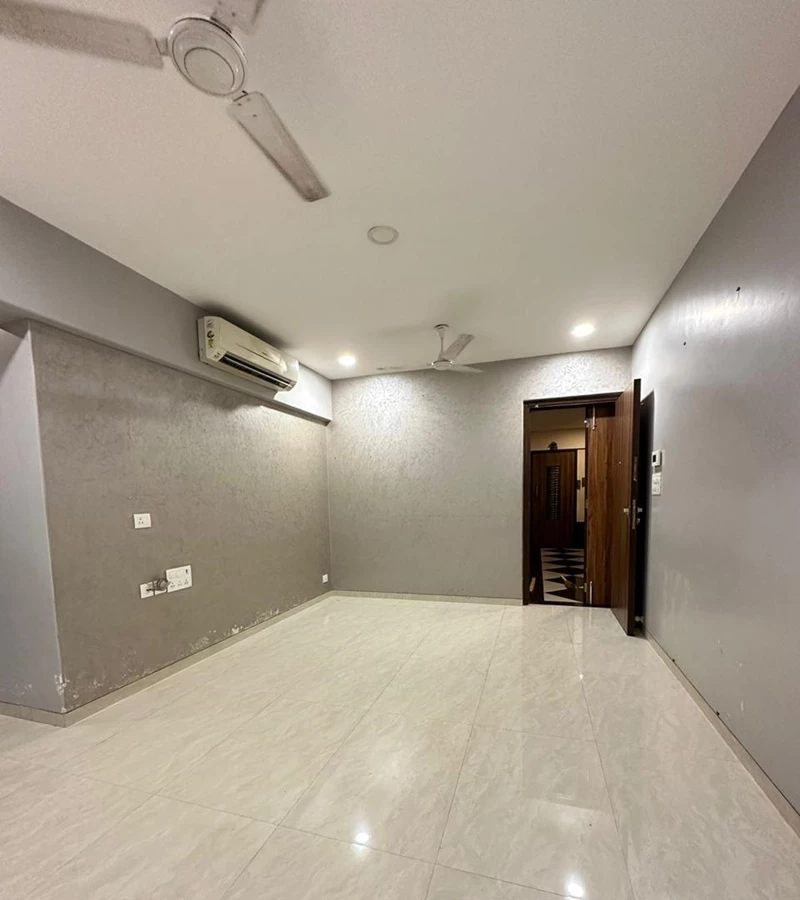 8 - Supreme 19, Andheri West