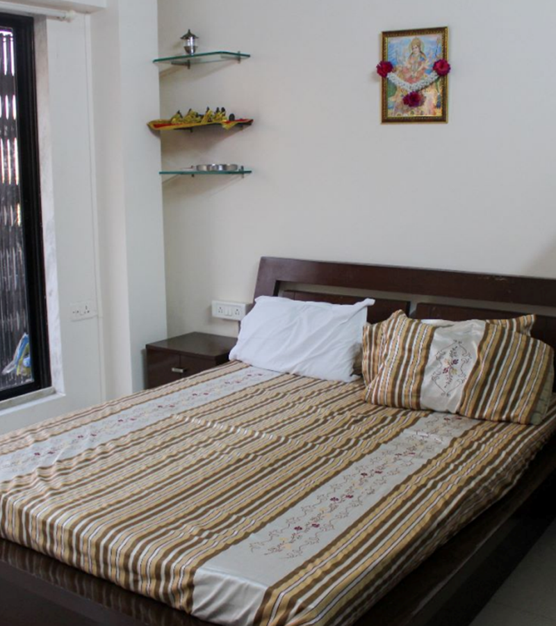 2 - Sadanand Classic, Khar West