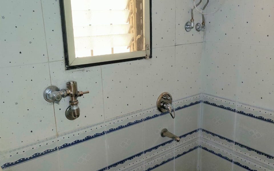 8 - Dosti Acres, Wadala