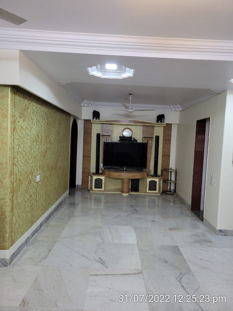 D - Eden, Kandivali West