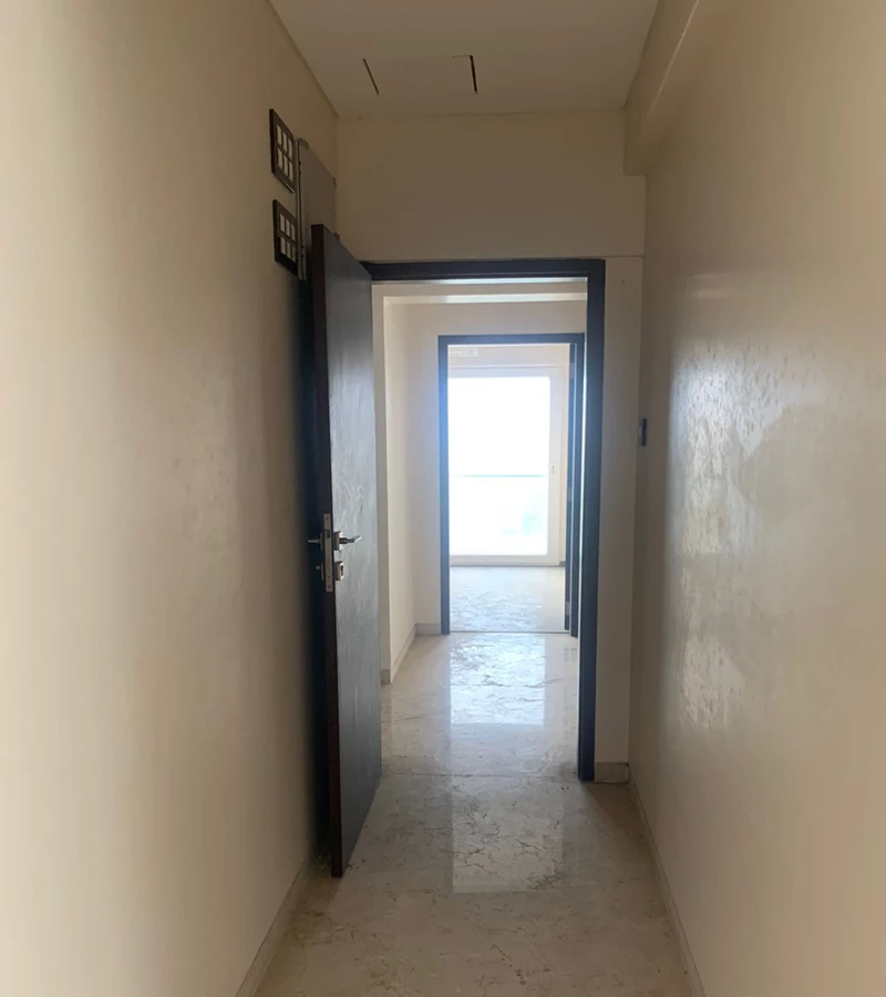8 - Desai Oceanic, Worli