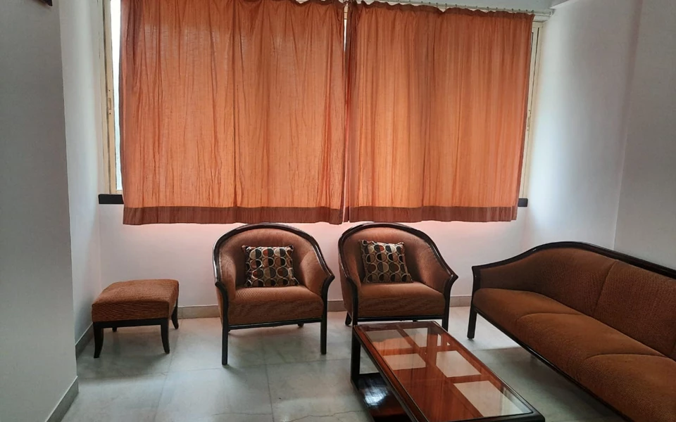 7 - Mahavir Apartment, Walkeshwar