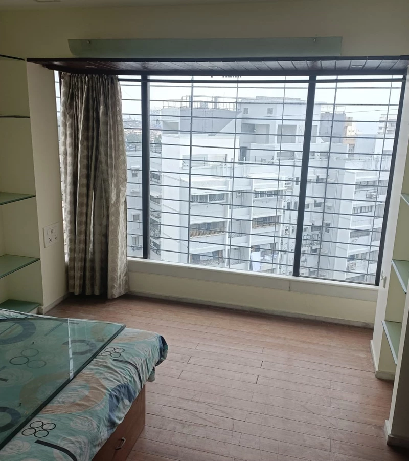 10 - Jolly Maker 1, Cuffe Parade