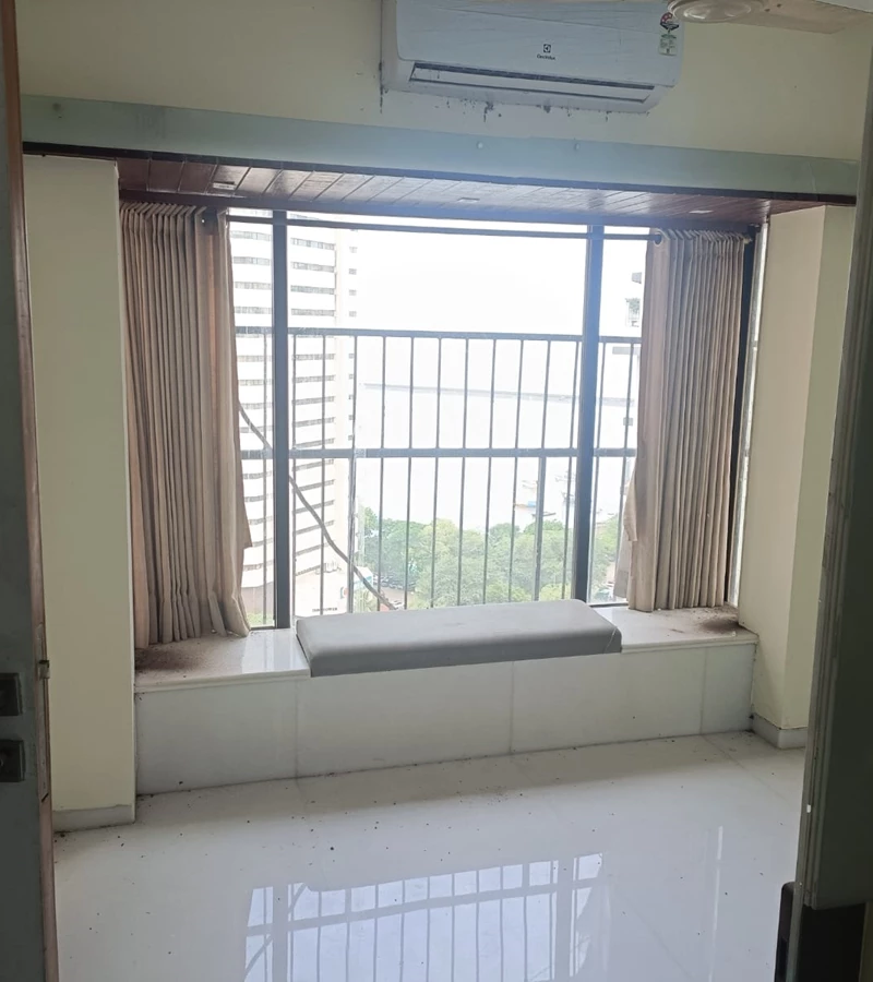 12 - Jolly Maker 1, Cuffe Parade