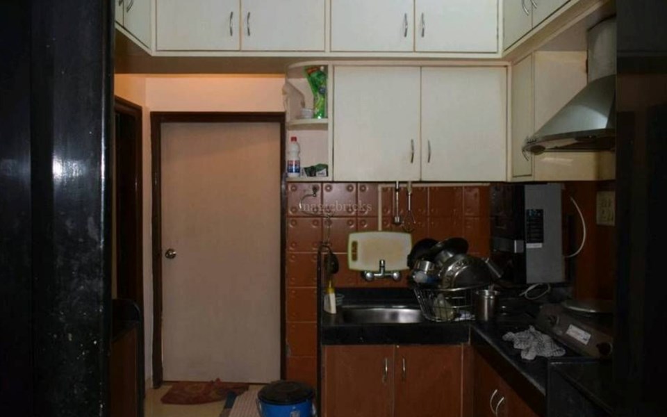 7 - Usha Sadan, Colaba