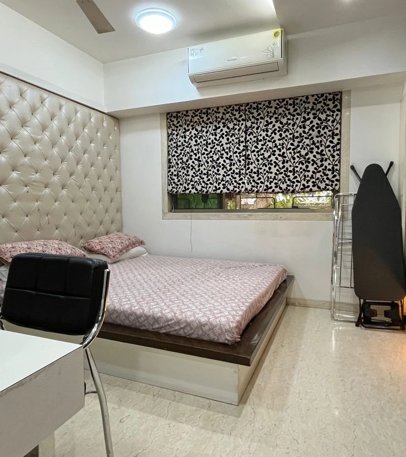 4 - Arihant, Khar West