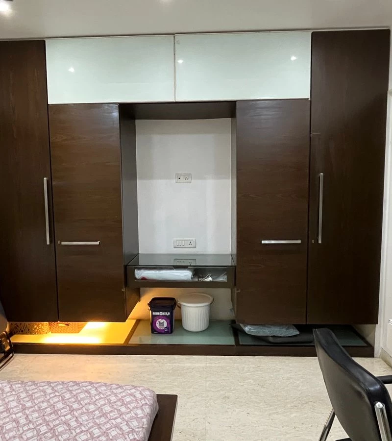 6 - Arihant, Khar West