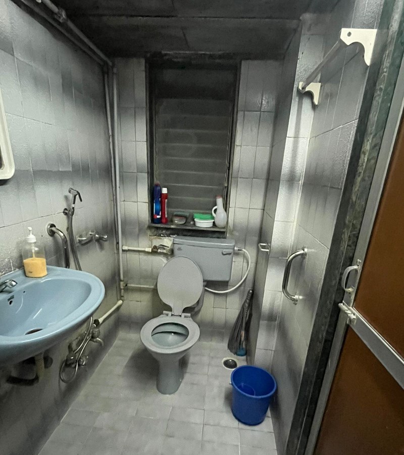 11 - Dunhill Apartment, Bandra West