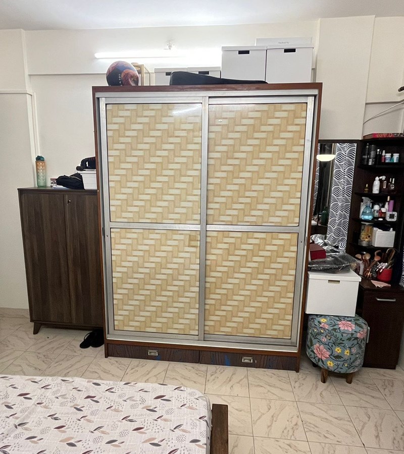 13 - Dunhill Apartment, Bandra West