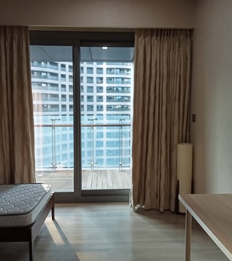 10 - Lodha World Crest, Lower Parel