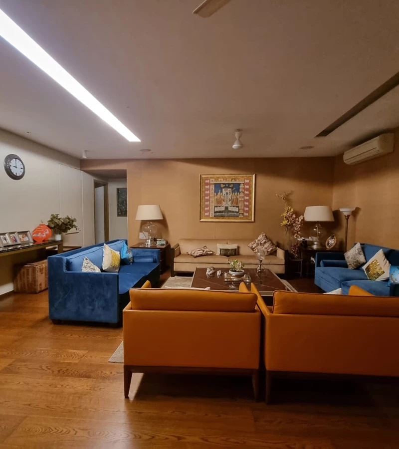 1 - Orbit Heights, Tardeo