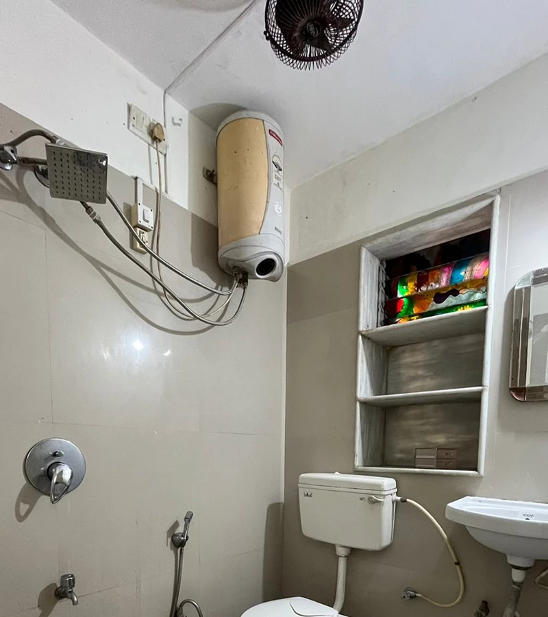 10 - Deep Apartment, Khar West