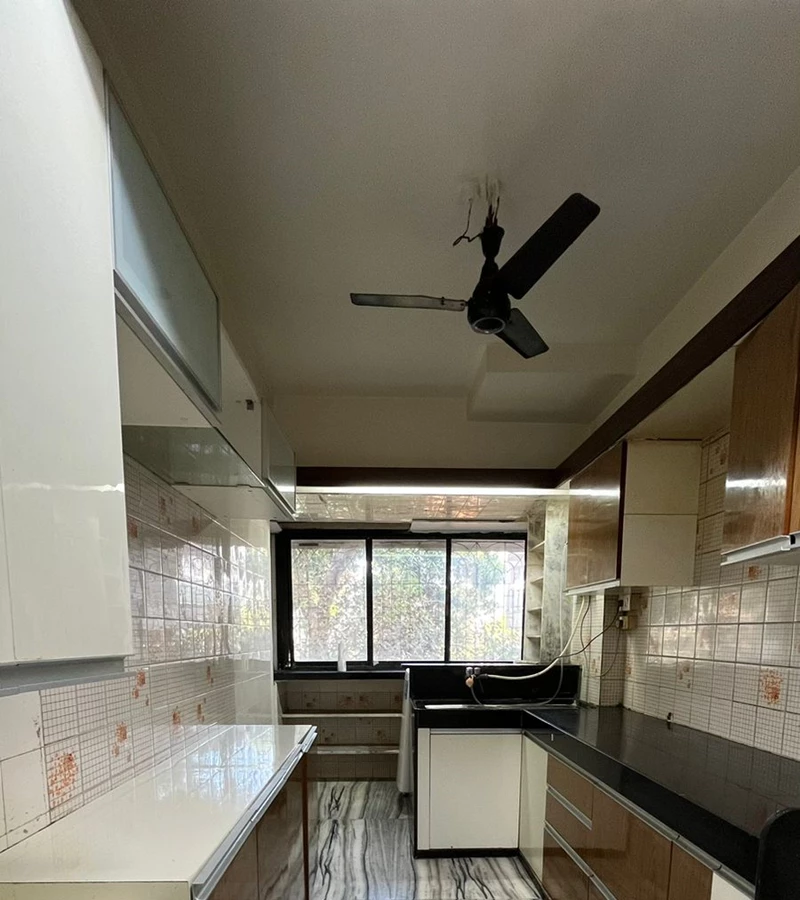 11 - Deep Apartment, Khar West