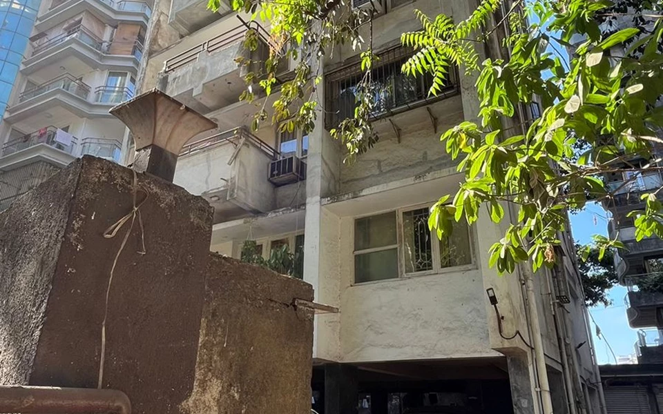 4 - Deep Apartment, Khar West