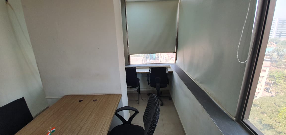 14 - Crescent Business Park, Andheri East