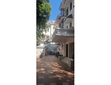 3 - Private Bunglow, Juhu