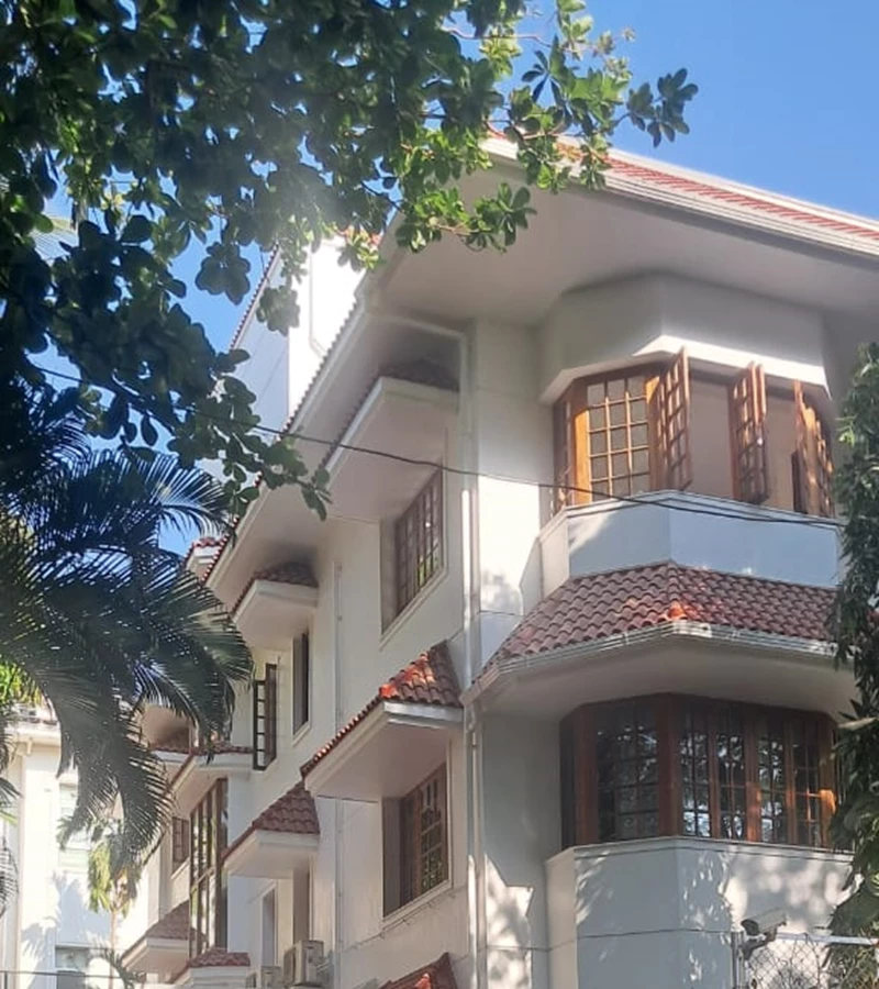 4 - Private Bunglow, Juhu