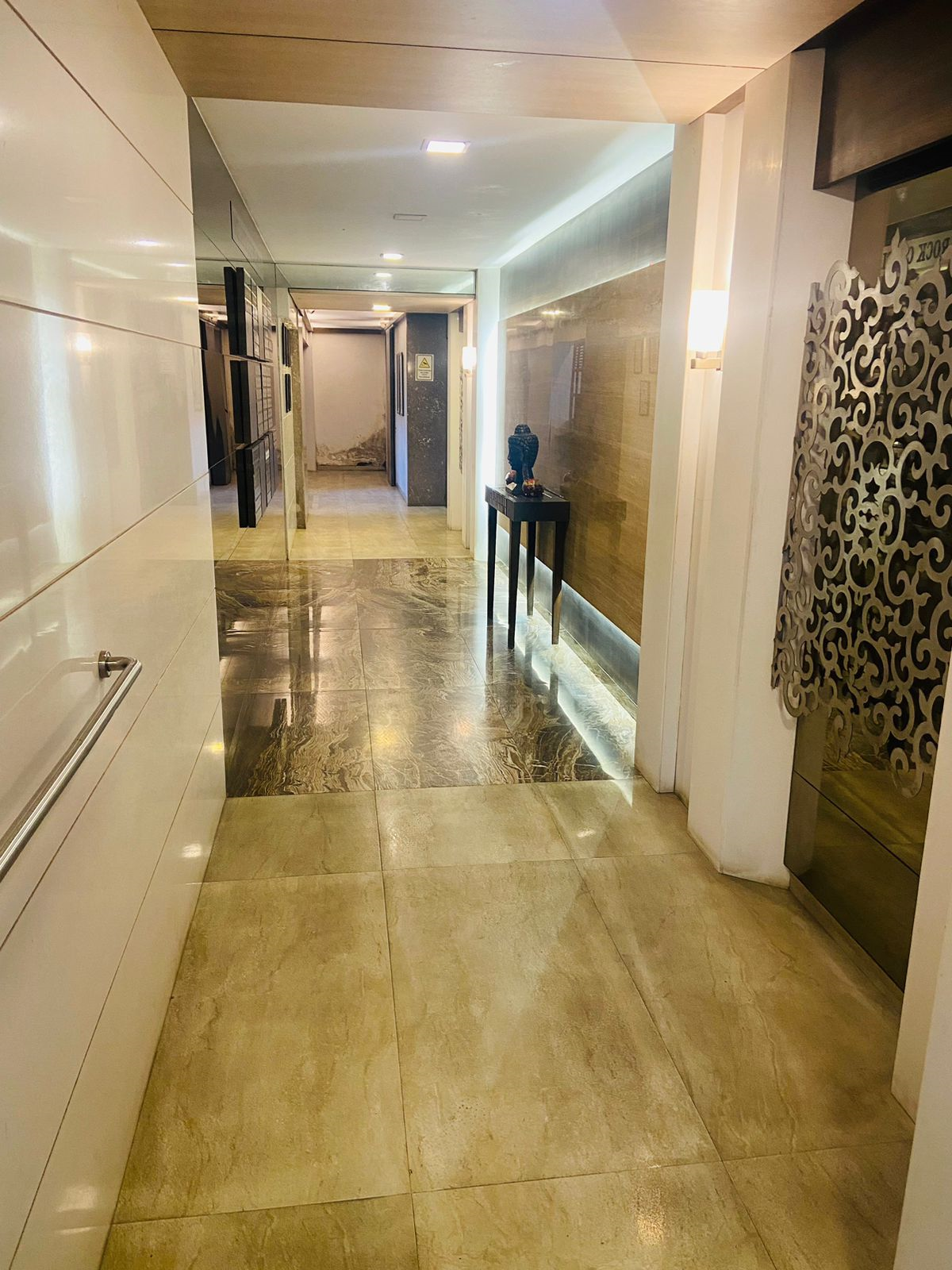 3 BHK Flat for Sale in Peddar Road - Deepak Apartment 