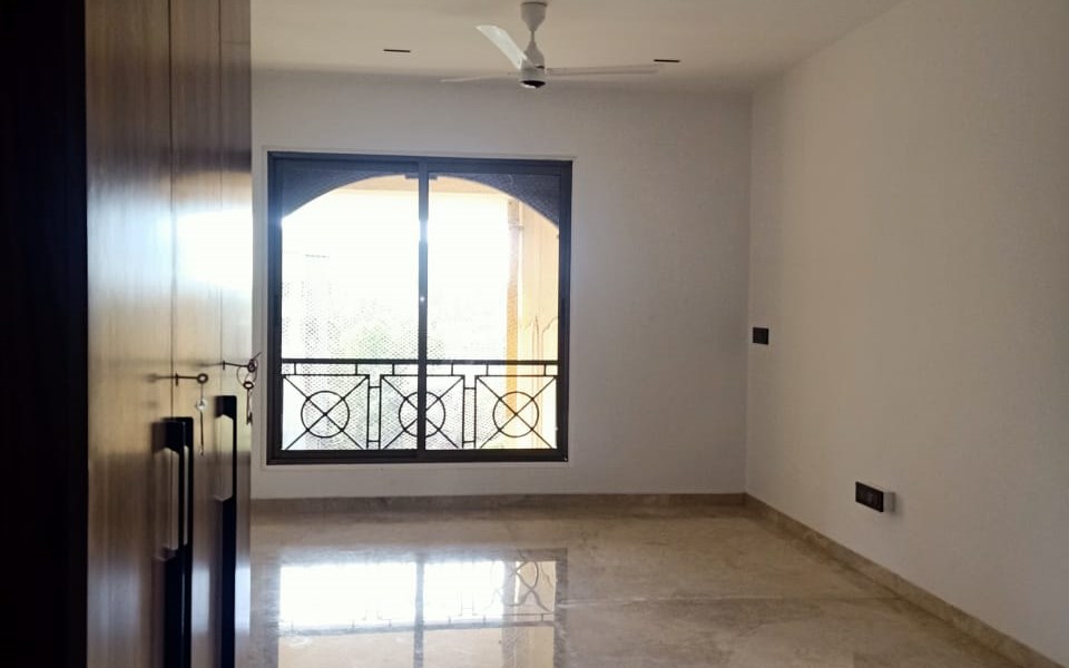 12 - Regency Terraces, Khar West