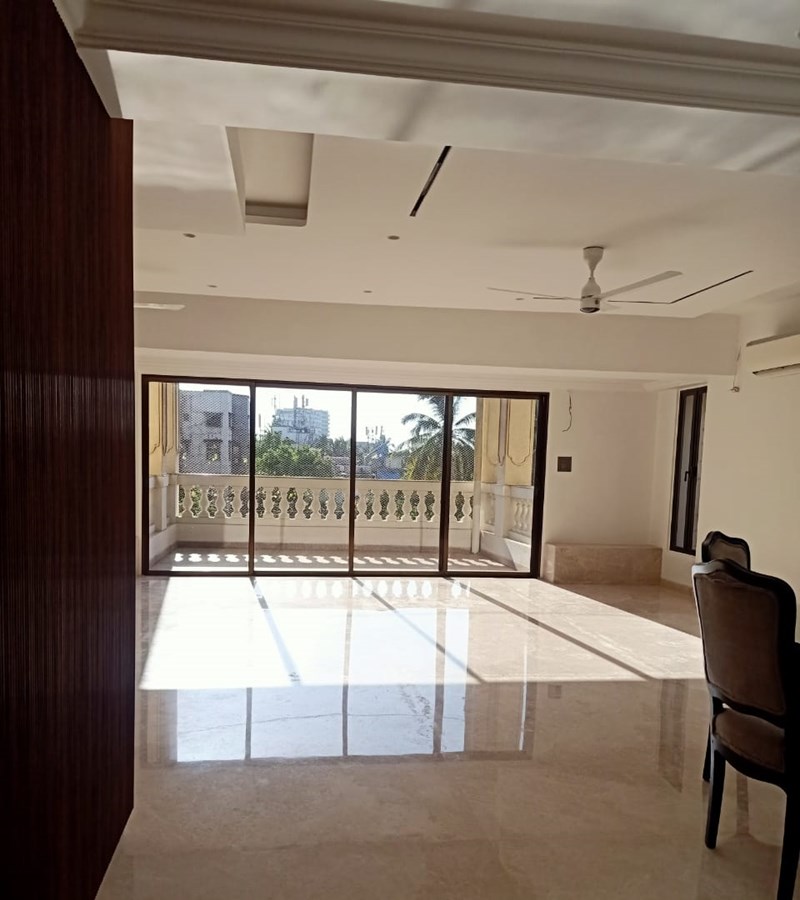 4 - Regency Terraces, Khar West