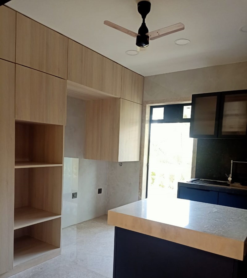5 - Regency Terraces, Khar West