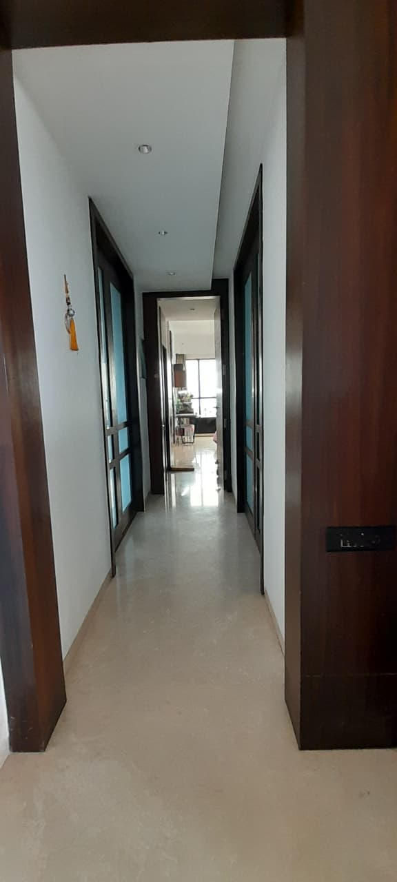 4 BHK Flat on Rent in Bandra West - Capri Heights