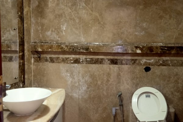 Flat on rent in Kukreja Heights, Bandra West