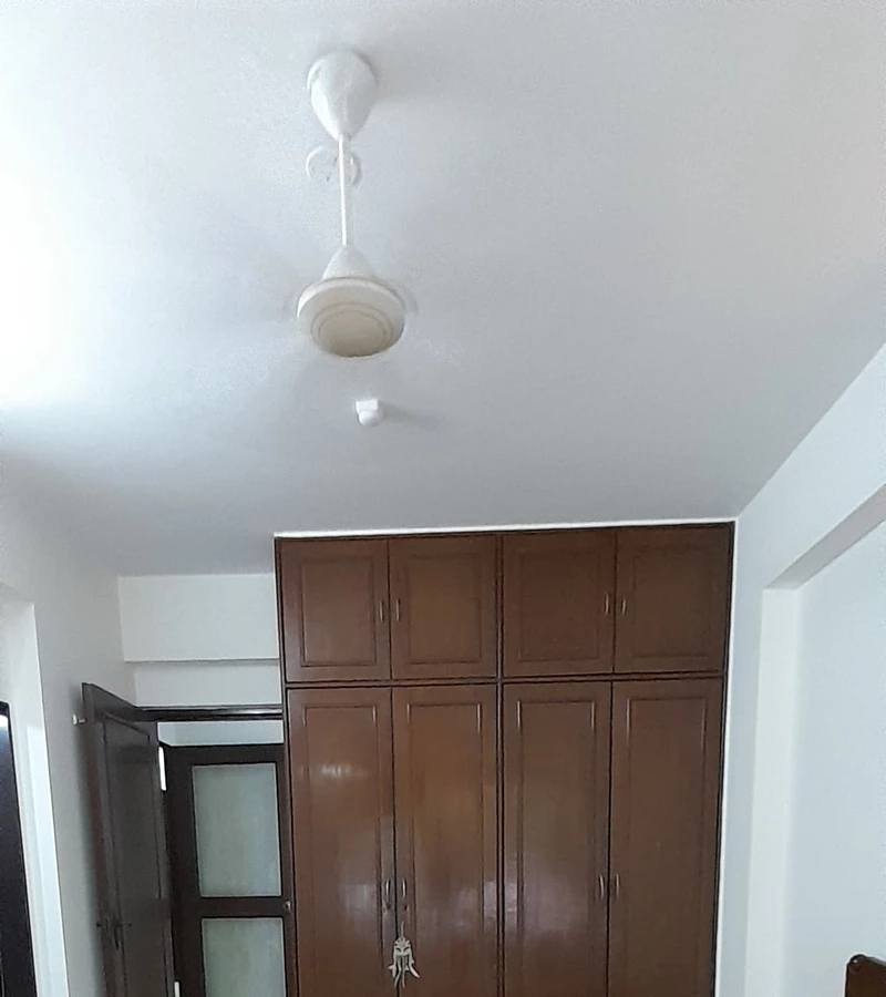 8 - Golden Rays, Andheri West