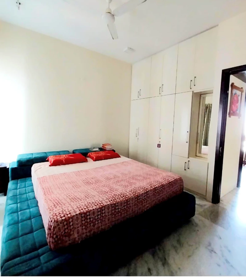 3 - Lodha Bellissimo, Mahalaxmi