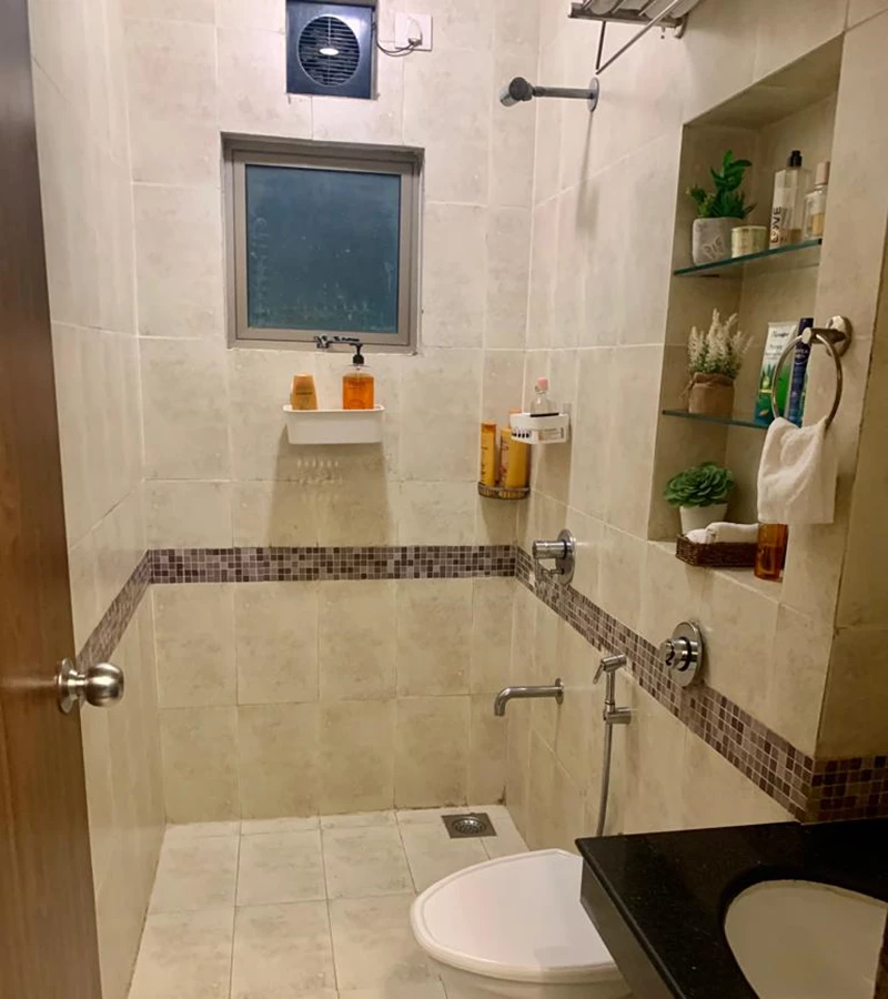 8 - Oberoi Splendor, Andheri East