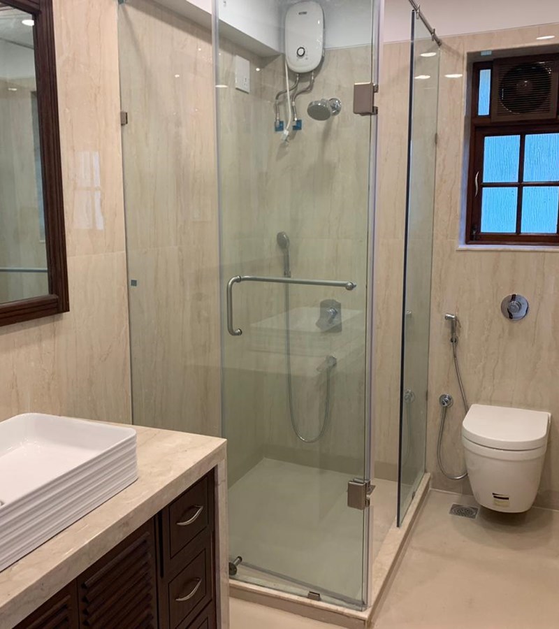 Master Bathroom - Solitaire, Bandra West