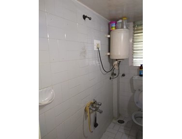 Bathroom 2 - Pooja Apartments, Khar West