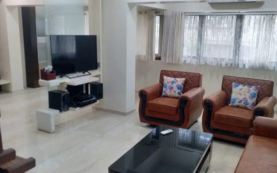 1 - Poornima Apartments, Peddar Road