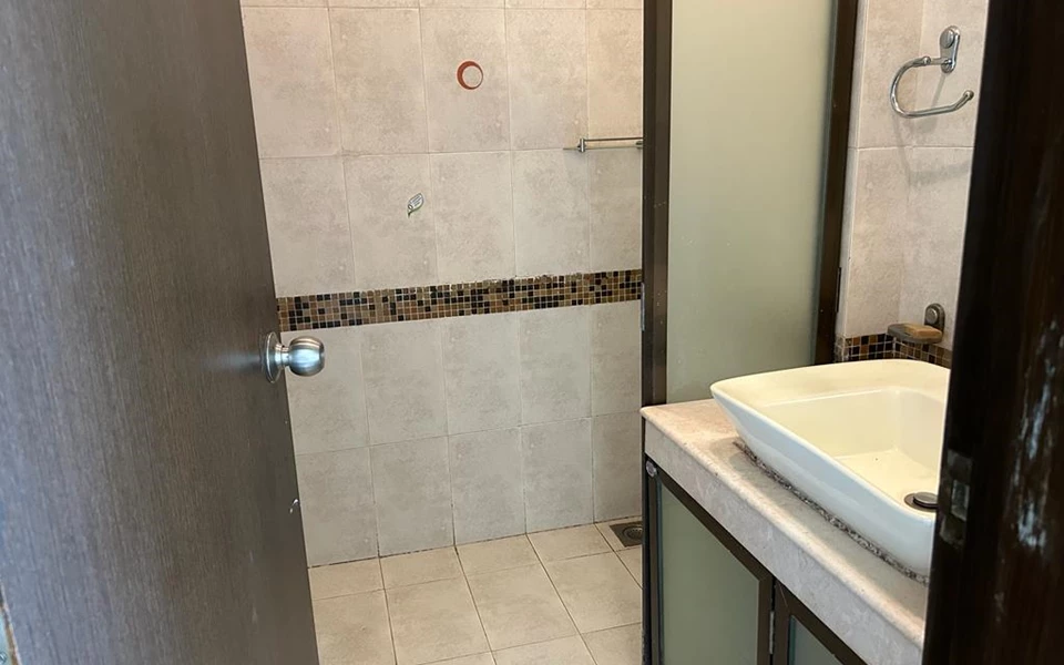 15 - Oberoi Woods, Goregaon East