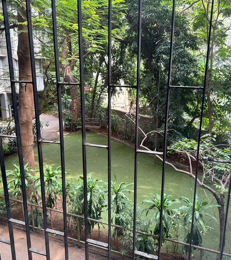 5 - Metropolitan, Bandra West