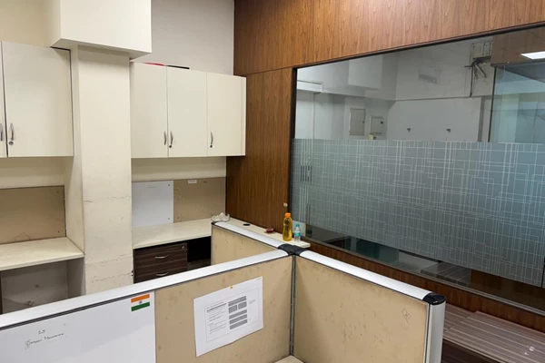 Office for sale in Laxmi Plaza, Andheri West