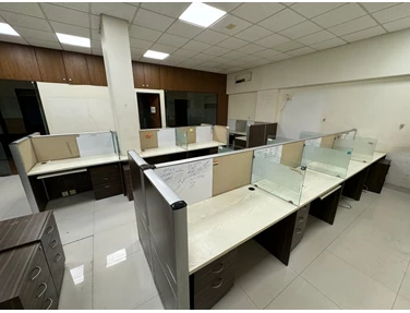 6 - Laxmi Plaza, Andheri West