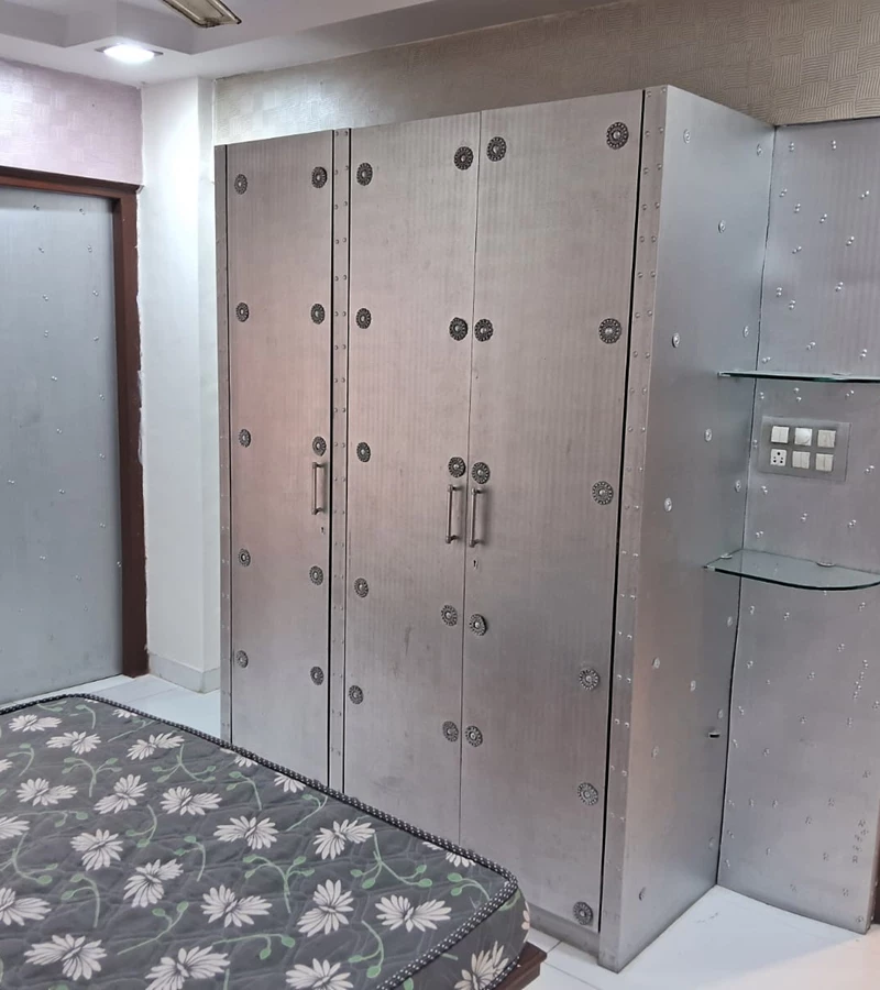 1 - Solomon Apartment, Bandra West