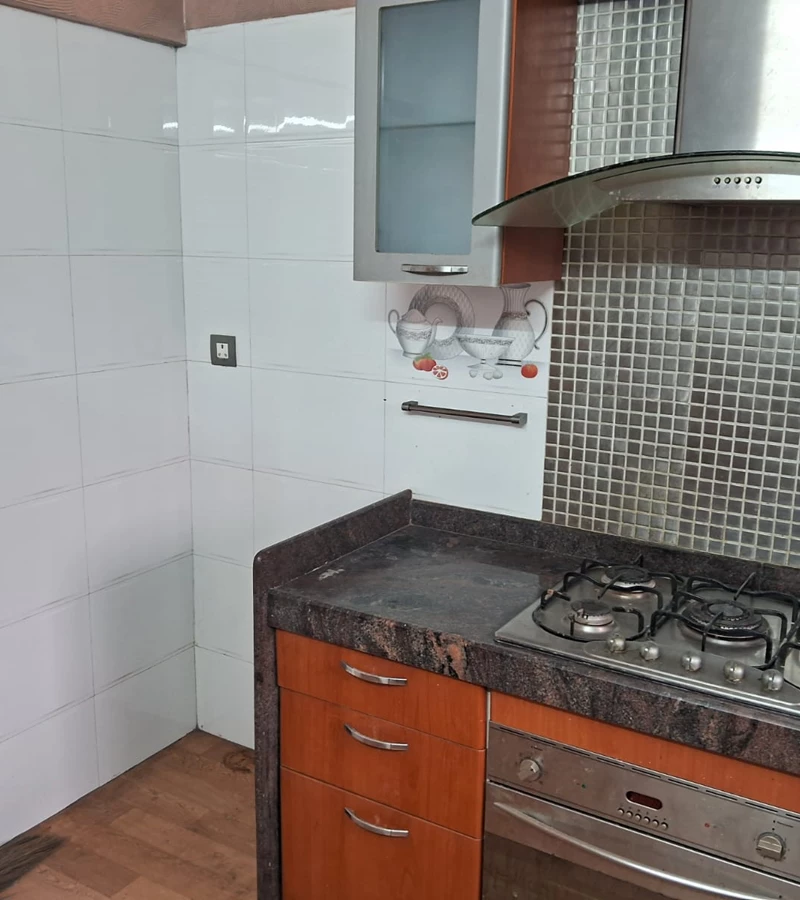 13 - Solomon Apartment, Bandra West