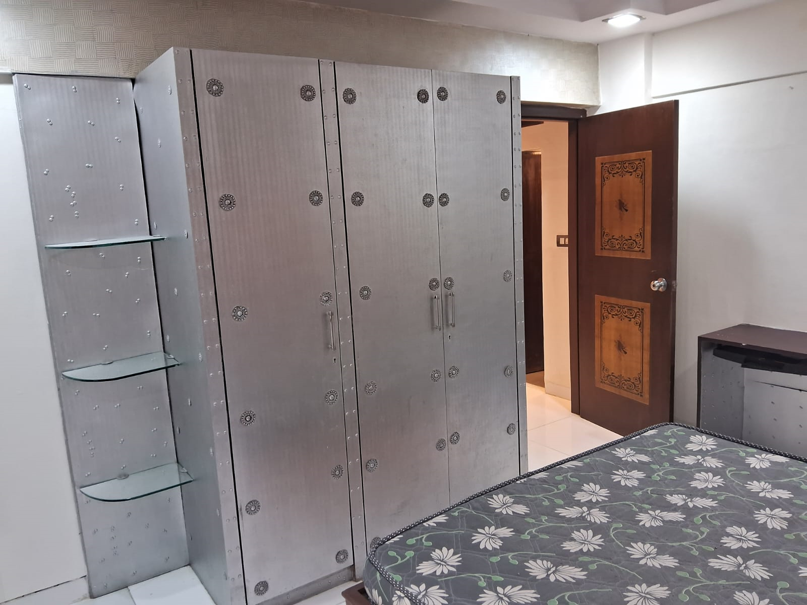 4 - Solomon Apartment, Bandra West