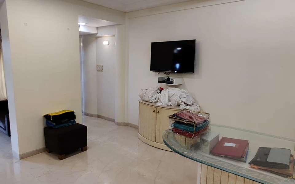 3 - Ajanta Apartments, Peddar Road