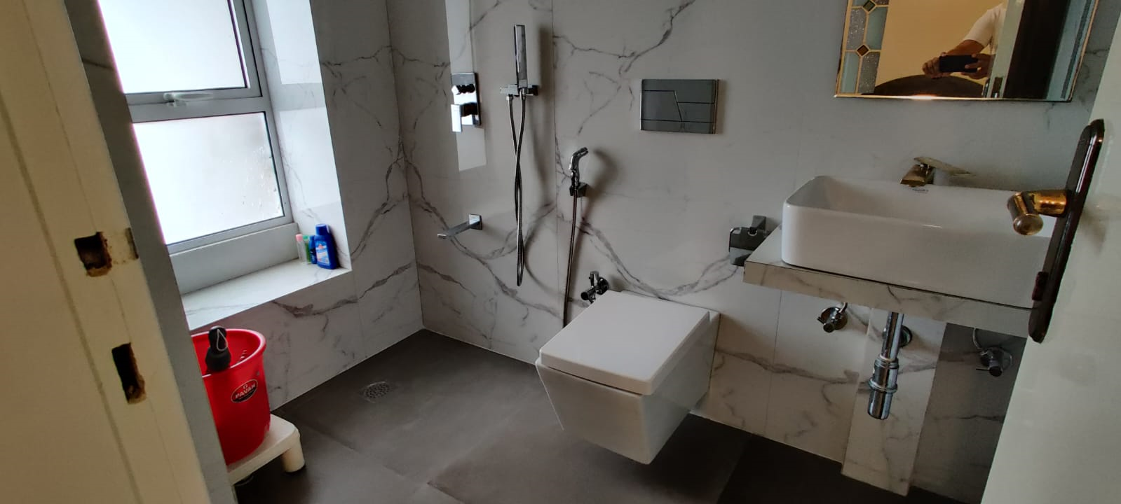 6 - Ajanta Apartments, Peddar Road